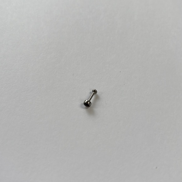 18g tiger eye stone, nose stud - Picture 4 of 5